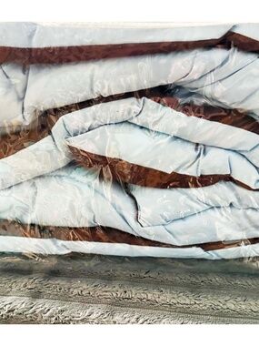 COMFORTER, REVERSIBLE, LIGHT BLUE & DARK BROWN, QUEEN SIZE, IN ORIGINAL PACKAGE,